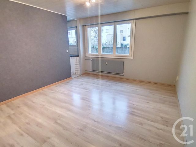 Appartement F1 à louer - 1 pièce - 29.0 m2 - METZ - 57 - LORRAINE - Century 21 Atout Immobilier